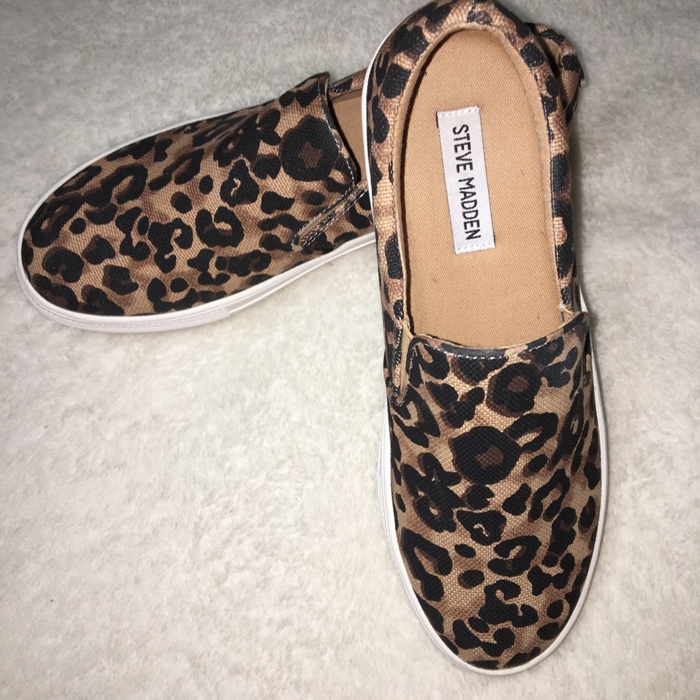Steve Madden Gills-A Sneaker Women’s Sz 8-1/2